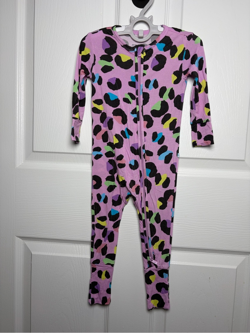 Posh Peanut Electric Leopard Bamboo Convertible Zippy 9-12M VGUC